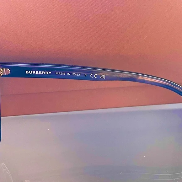 New Burberry Tamsin Sunglasses - Picture 9 of 15